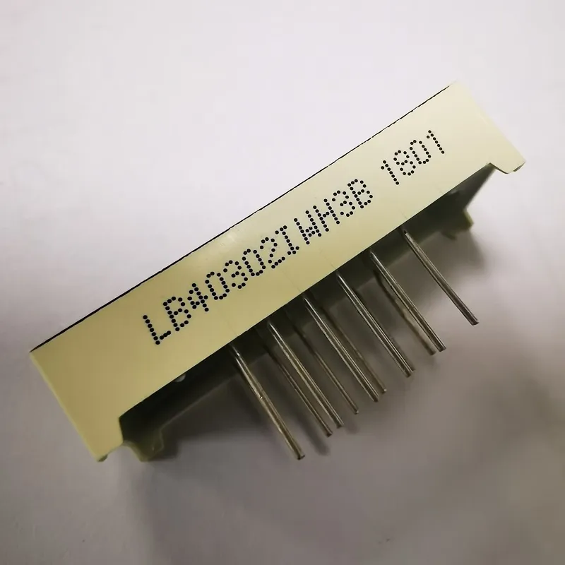 صفحه نمایش LED 4 رقمی 7 بخش کاتود مشترک Ultra White 7.62mm برای نشانگر دما 1