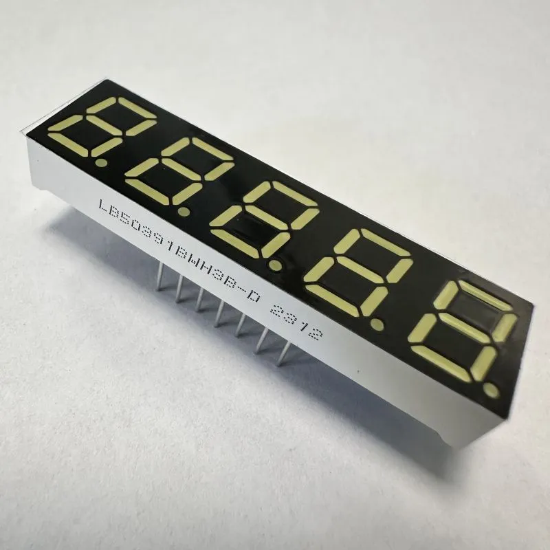 صفحه نمایش ال ای دی Ultra White 7 Segment LED 5 رقم 0.39 اینچ Common Anode برای شاخص دیجیتال 1